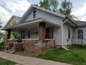 Building Photo - 316 E 8th St