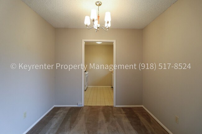 Building Photo - 6125 S Troost Ave