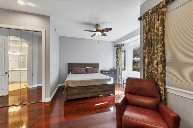 Building Photo - 5523 46th Ct W