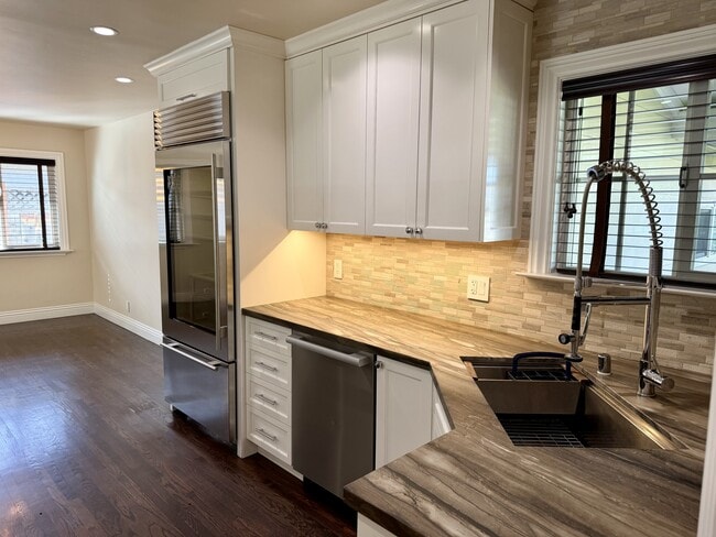 Building Photo - 1586 Stapleton Ct