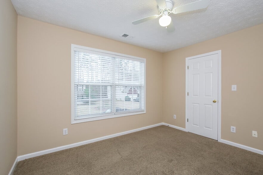 Building Photo - 225 Chamberlyn Ln