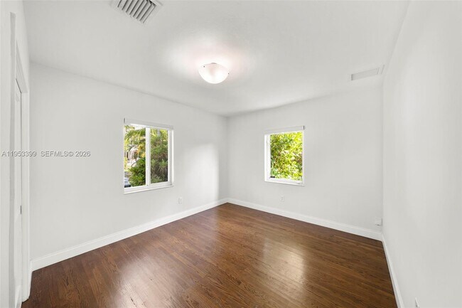 Building Photo - 166 NW 100th Terrace