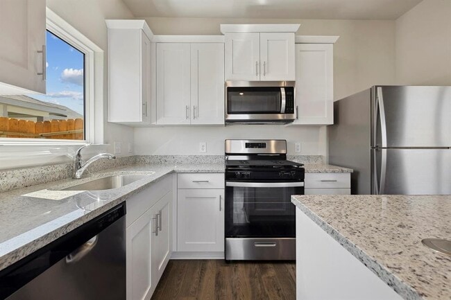 Building Photo - 10419 Red Cardinal Dr