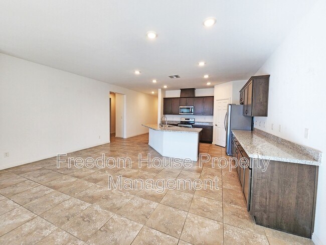 Building Photo - 3543 E Wallowa Dr