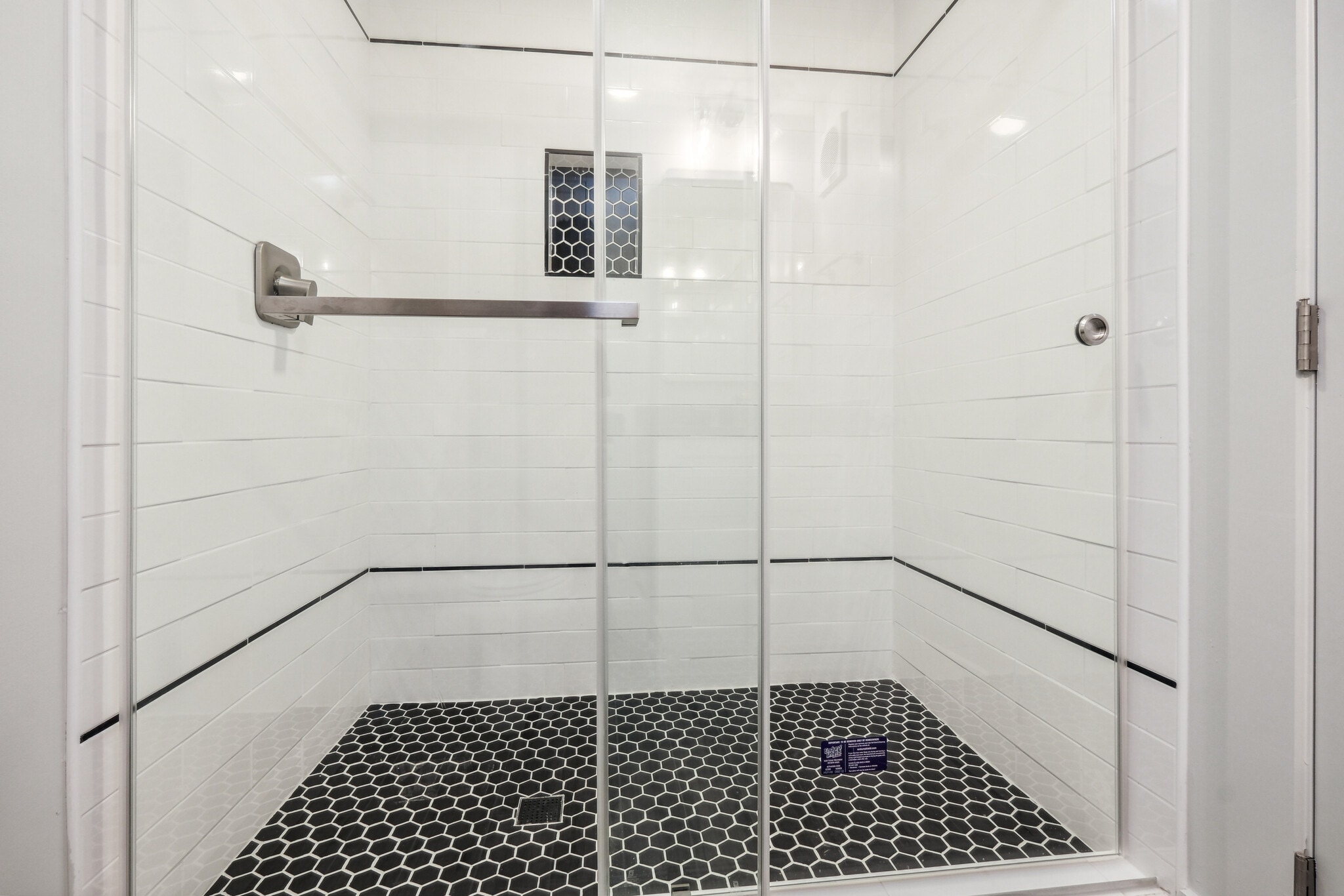 Custom Shower - 428 W Solidelle St