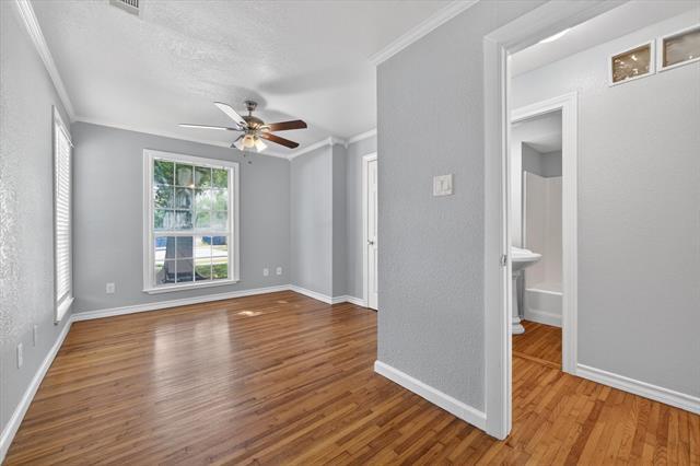Building Photo - 3766 Winfield Ave