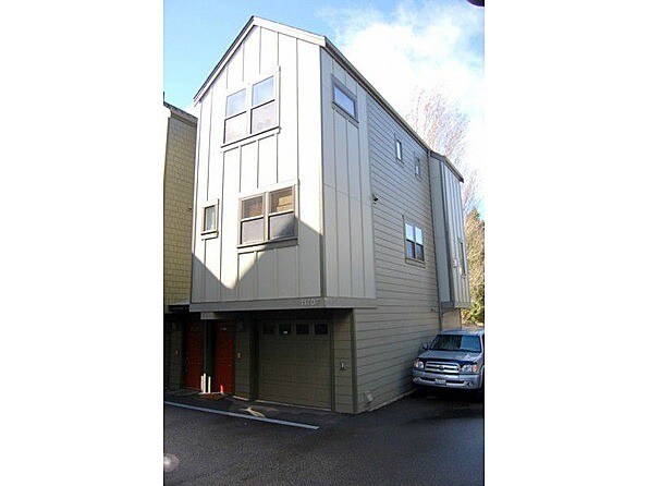 Building Photo - 11707 Greenwood Ave N