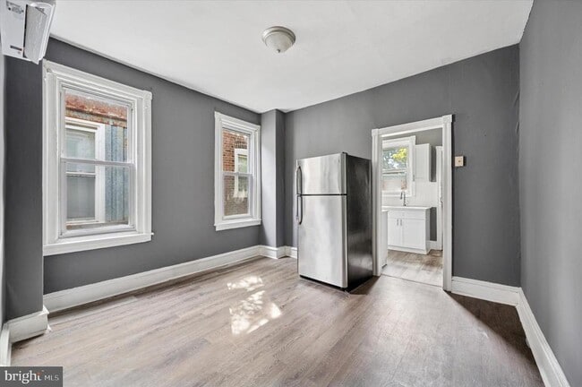 Building Photo - 1618 S 56th St