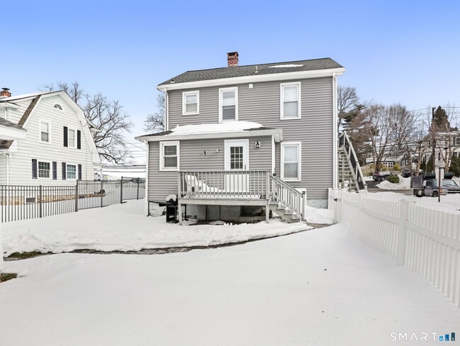 Building Photo - 229 Southfield Ave