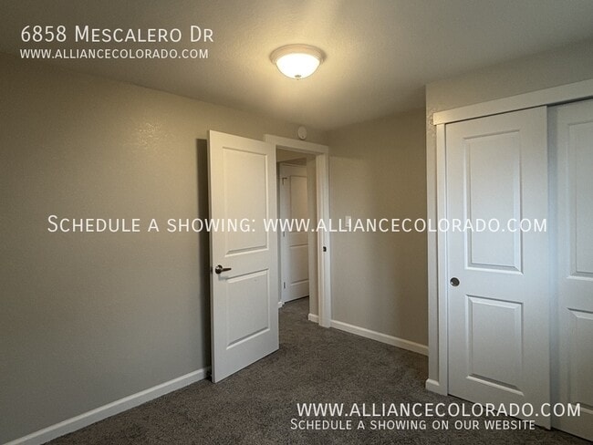 Building Photo - 6858 Mescalero Dr