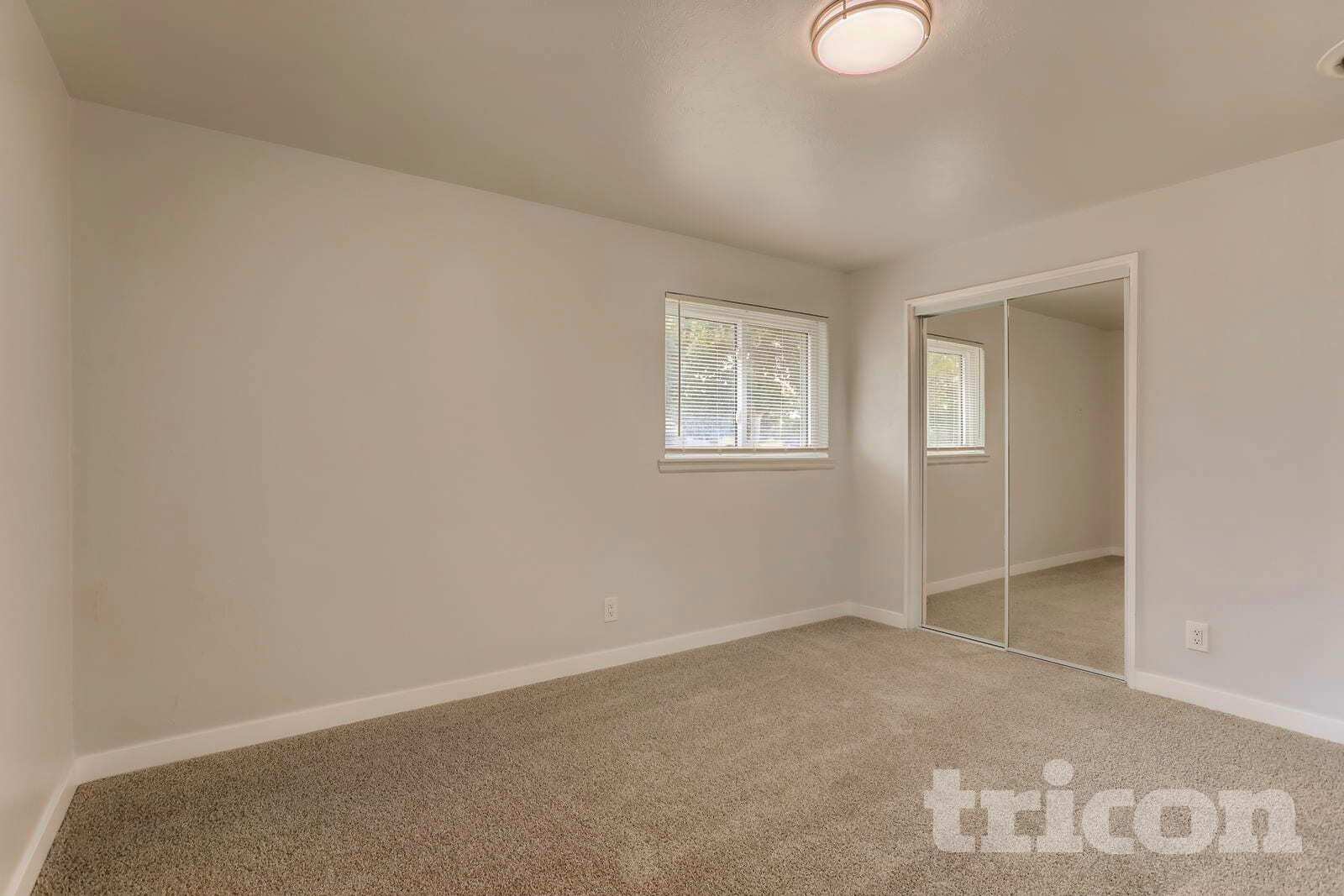 Building Photo - 3115 Xanadu St