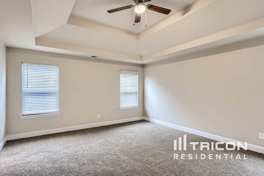Building Photo - 239 Huntleigh Chase Dr