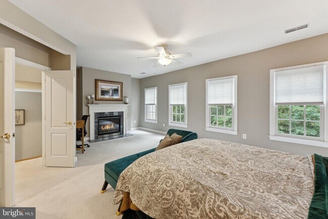 Building Photo - 1627 Colonial Hills Dr