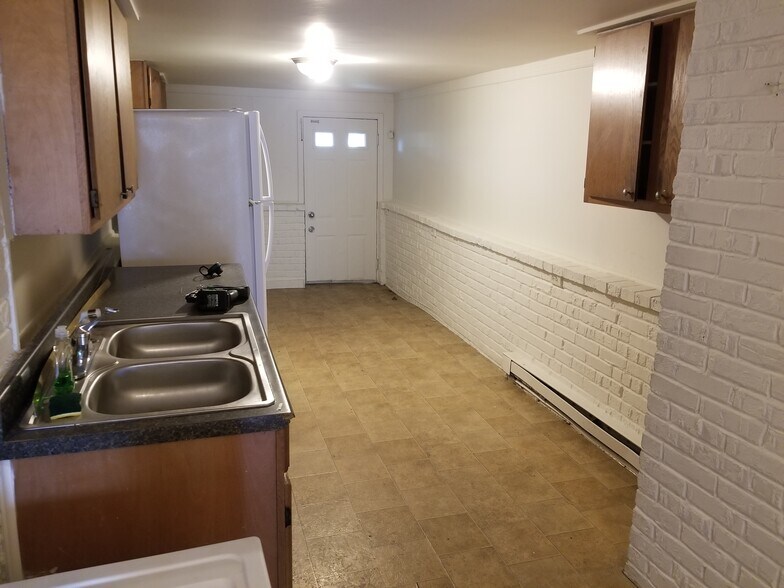 Building Photo - 107 -111 Arch St