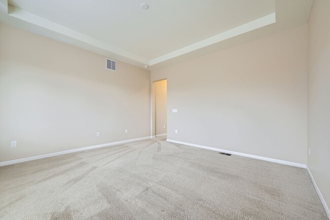 Building Photo - 4 Bed/4Bath Ranch-style home in the sought-after Meadow Mountain Villas community of southwest Lo...