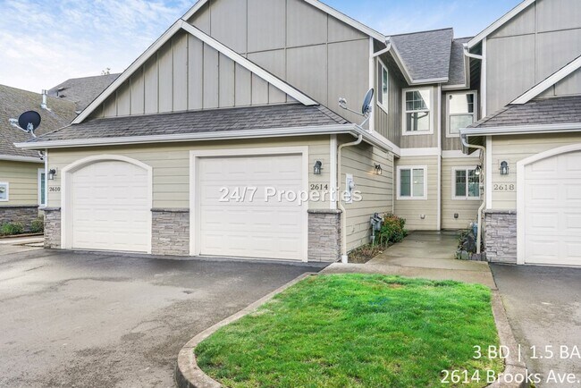 Primary Photo - Enticing 3 Bed 1.5 Bath home in NE Salem!
