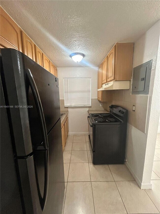 Building Photo - 1126 SW 15th Terrace