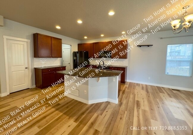 Building Photo - 7772 Wagonwood Pl