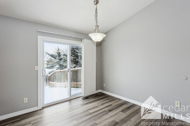 Building Photo - 4 bedroom Home in West Wichita