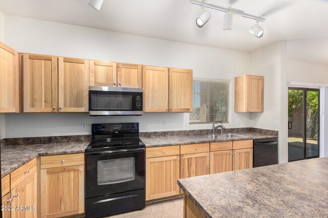 Building Photo - 35634 W Costa Blanca Dr