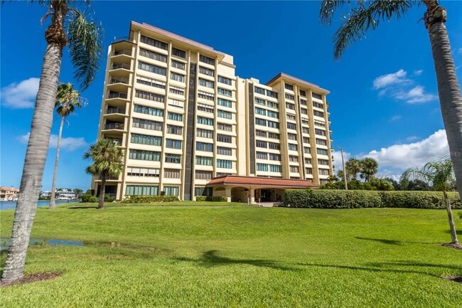 Building Photo - 700 Island Way