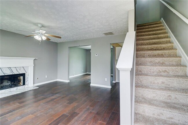 Building Photo - 1061 Chase Creek Ct