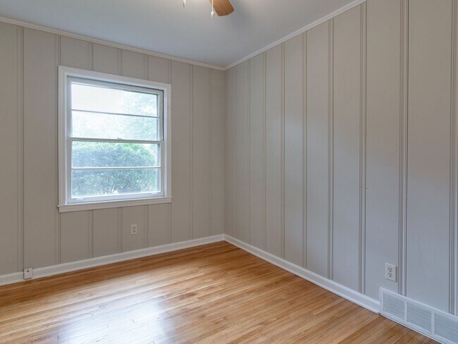 Building Photo - Beautiful renovation! 3bd 2 bath home in S...