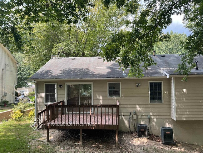 Building Photo - 5615 Princeton Oaks Dr