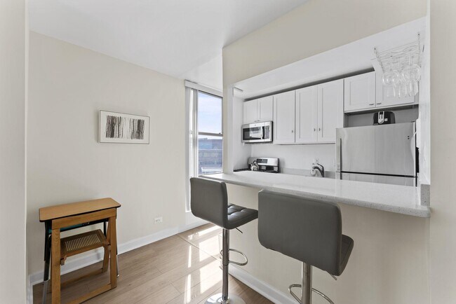 Building Photo - 1260 21st St NW