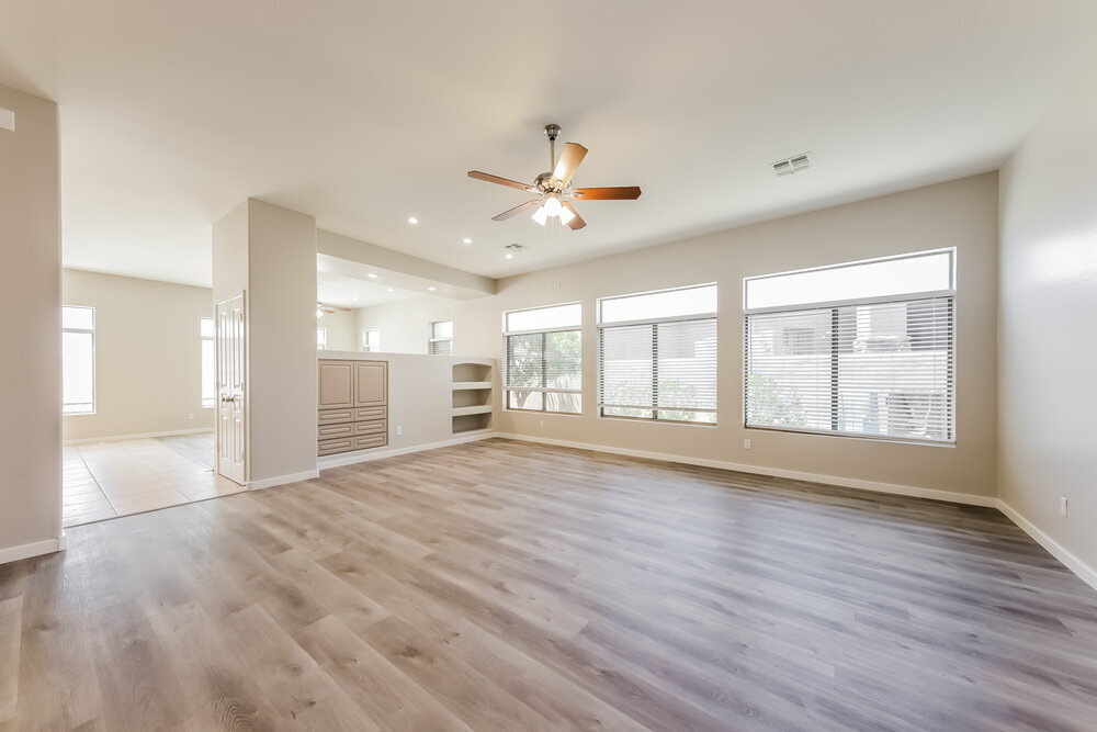 Building Photo - 6836 S 38th Pl