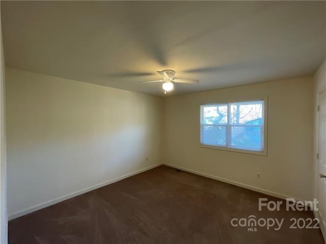 Building Photo - 1613 N Sharon Amity Rd
