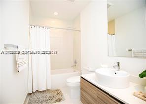 Building Photo - 121 NE 34th St