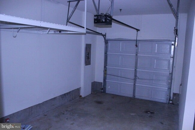 Building Photo - 42525 Highgate Terrace