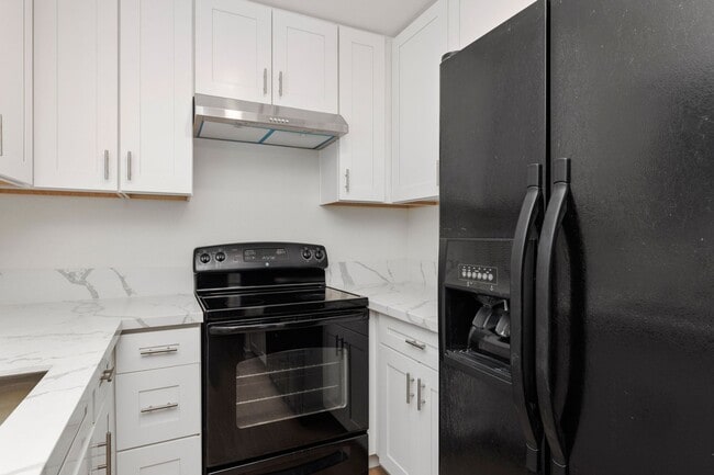 Building Photo - 16924 Caminito Santico