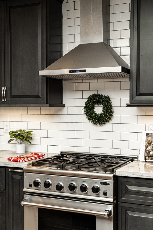 Building Photo - 8511 Fensmuir St