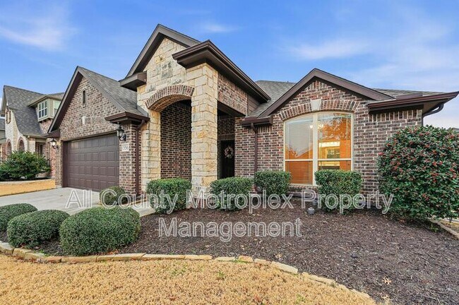 Building Photo - 556 Avery Pt