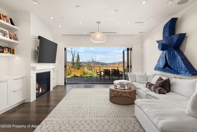 Building Photo - 191 Skimming Ln