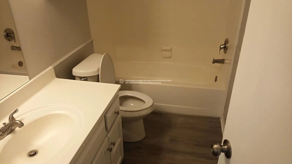 Building Photo - 8009 E Lansing St