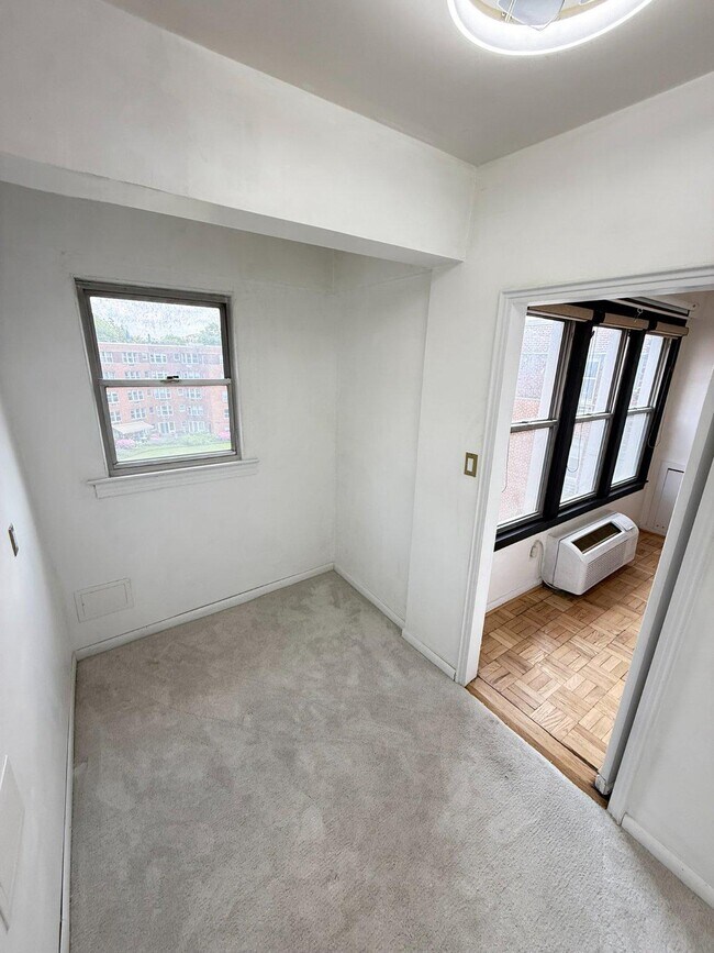 Building Photo - 2500 Q St NW