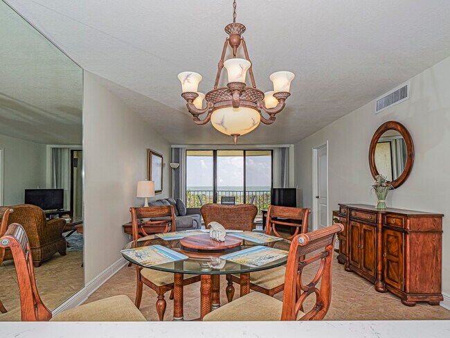 Building Photo - 4200 N Hwy A1A