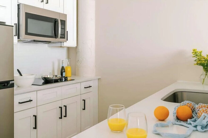 Building Photo - 17 S Wabash Ave