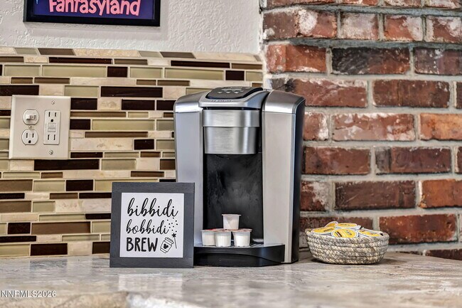 Building Photo - 1490 Foster Dr