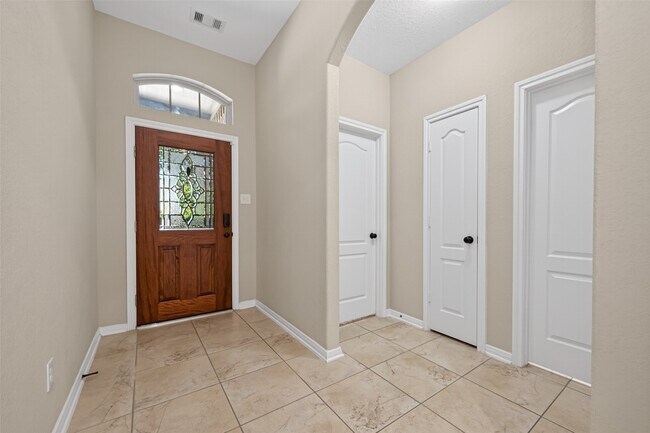 Building Photo - 13022 Clover Creek Point Ln