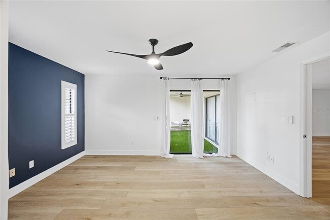 Building Photo - 13025 Village Chase Cir