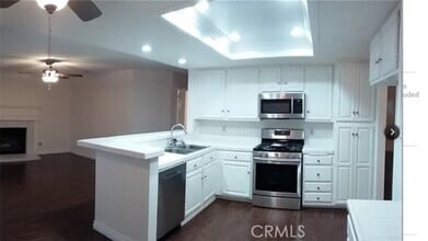 Building Photo - 29154 River Run Ln