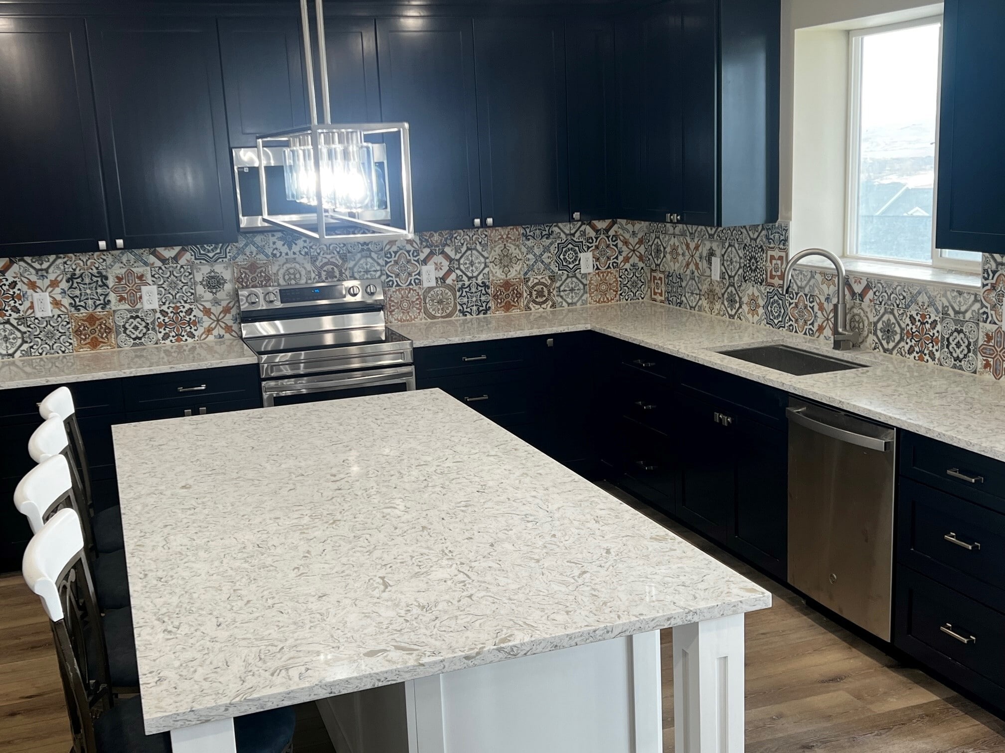 Eat/in Kitchen - 1813 W Olympus Dr