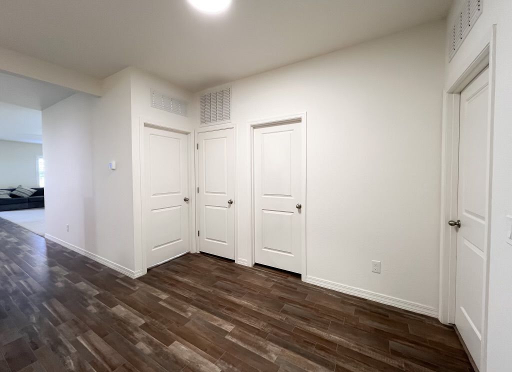 Building Photo - 4590 W Foldwing Dr