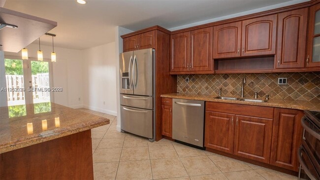 Building Photo - 14206 SW 97th Terrace