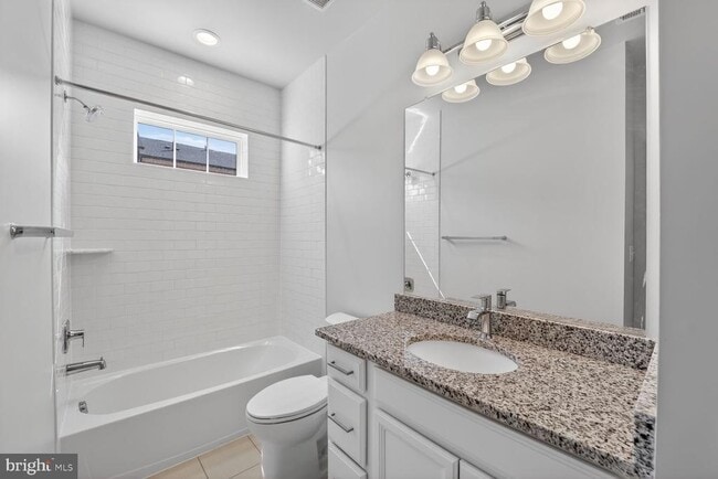 Building Photo - 620 Halsey Way