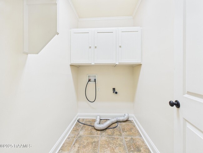 Building Photo - 236 Shadowbrush Bend